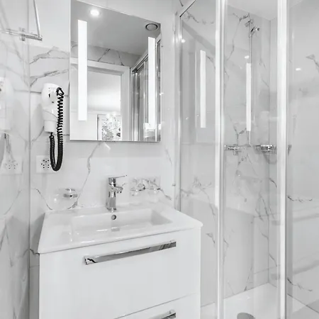 Oasis 2 Bedroom In Centre Lejlighed Montreux